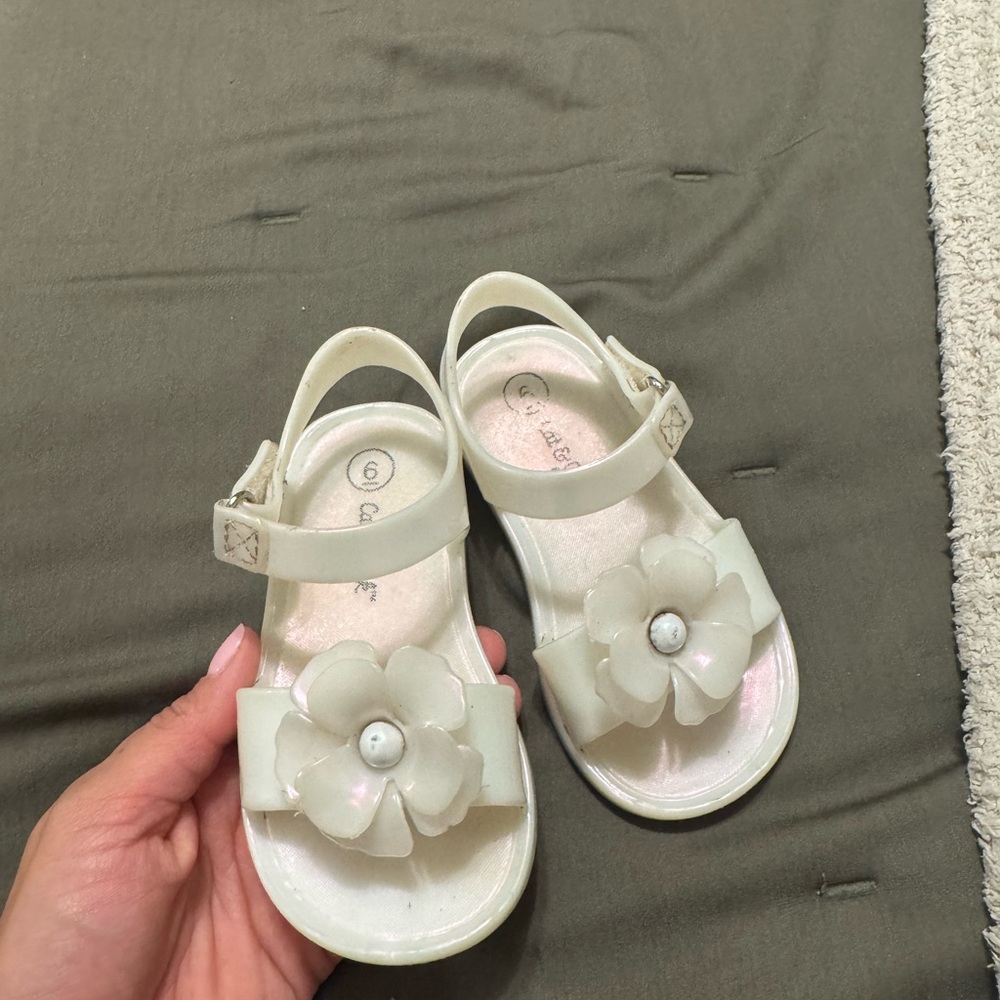 Cat & Jack White Kids Sandals with Floral Accent - Picture 2 of 2